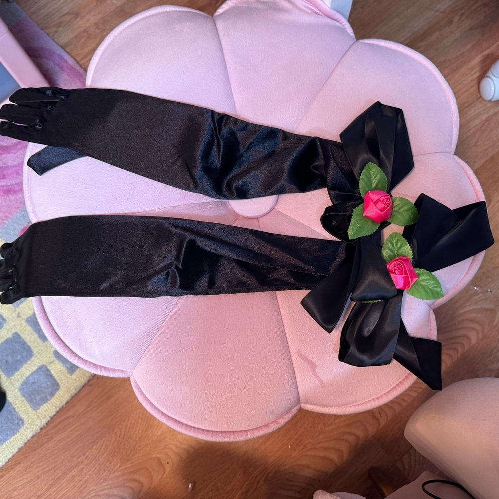 dolls kill grace befallen gloves